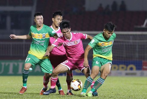 Cần Thơ 'tự bắn' vào chân, Sài Gòn thắng trận chung kết ngược