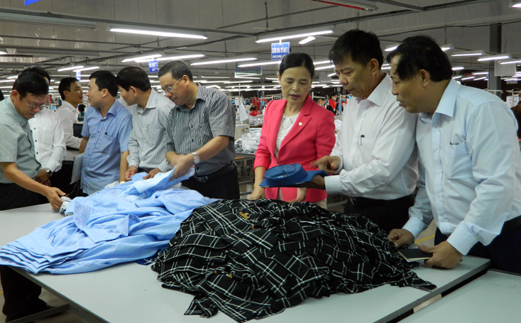 Gian nan công tác xây dựng Đảng trong doanh nghiệp tư nhân