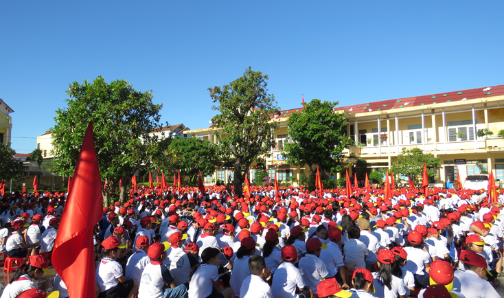 Ngày 10-8, học sinh tựu trường