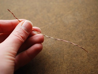 Cảnh báo về 2 sản phẩm sữa bột của Phần Lan có lẫn dây kim loại