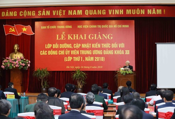 Khai giảng Lớp bồi dưỡng cho các Ủy viên Ban Chấp hành Trung ương Khóa XII