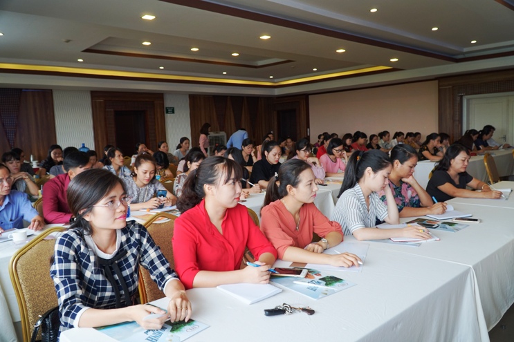 100 cán bộ, giảng viên các cơ sở giáo dục tham gia lớp tập huấn phát triển du lịch