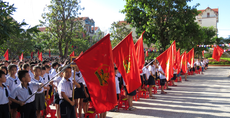 Sáng nay, hơn 22,5 vạn học sinh đến trường khai giảng năm học mới
