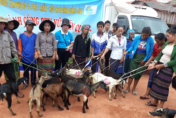 Hội LHPN huyện Bố Trạch đồng hành cùng phụ nữ biên cương