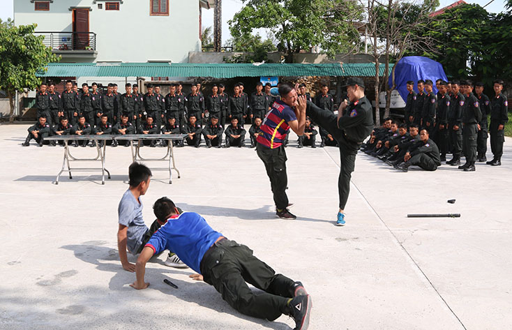 Nghĩa tình nơi chân sóng