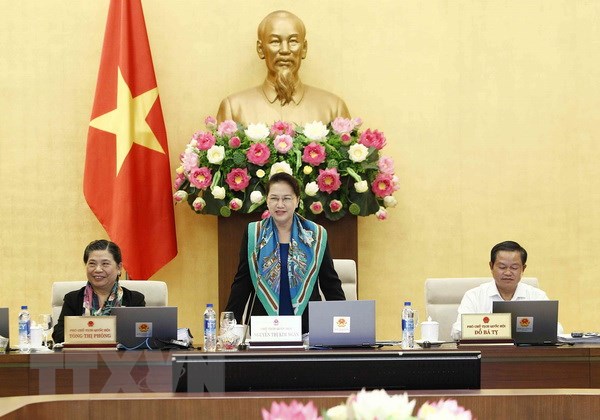 Ủy ban Thường vụ Quốc hội cho ý kiến về cơ cấu lại nền kinh tế