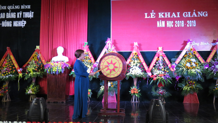 Trường cao đẳng Kỹ thuật Công-Nông nghiệp khai giảng năm học mới