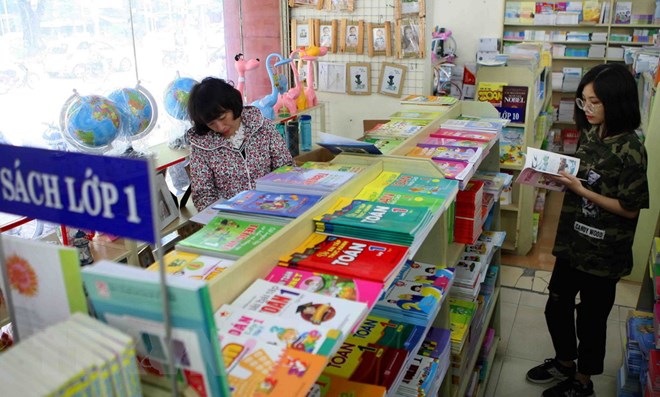 Bảo đảm tính ổn định, thống nhất của chương trình, sách giáo khoa