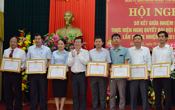 Đảng bộ Khối Doanh nghiệp tỉnh:  Chú trọng xây dựng tổ chức đảng trong sạch, vững mạnh