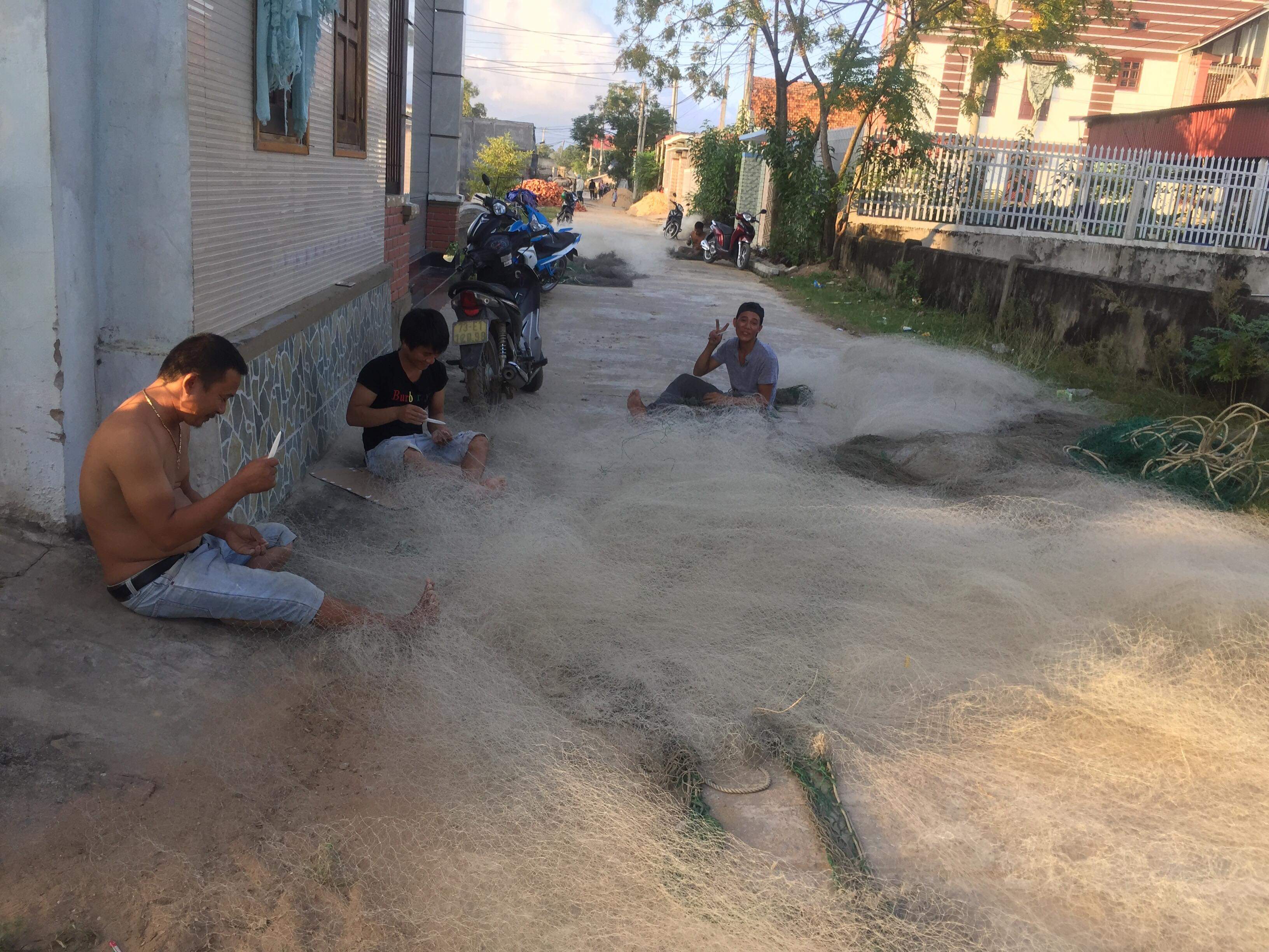 Giải quyết việc làm cho lao động, bảo đảm an sinh xã hội