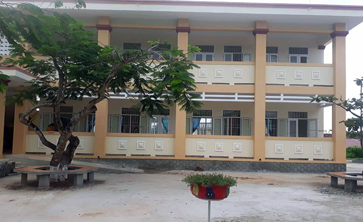 Phụ huynh cho con nghỉ học vì… trường quá xa