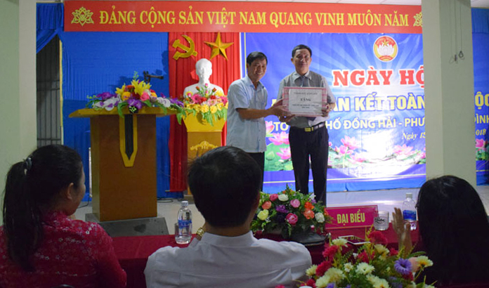 Đồng chí Bí thư Thành ủy Đồng Hới dự ngày hội "Đại đoàn kết toàn dân tộc"