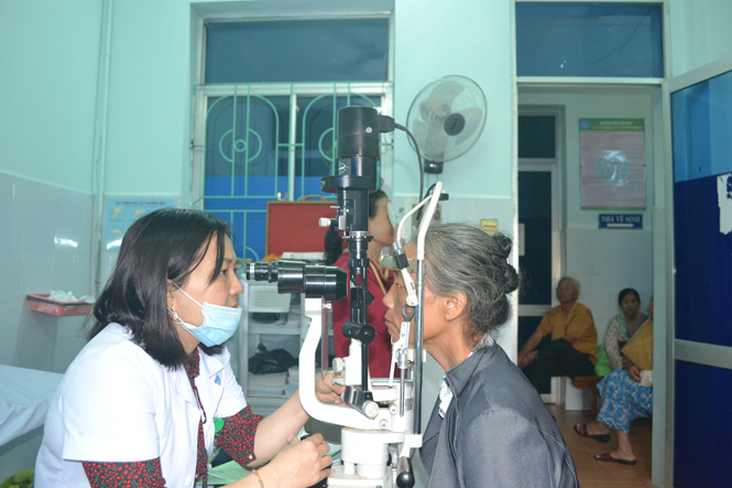 Khám, sàng lọc các bệnh thường gặp cho người cao tuổi ở TP. Đồng Hới