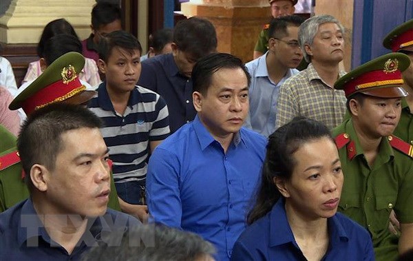 Xét xử vụ án tại Ngân hàng Đông Á: Vũ ''nhôm'' một mực kêu oan