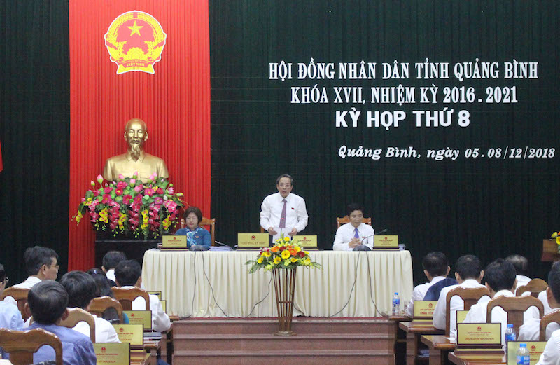 Nêu cao tinh thần trách nhiệm, đóng góp ý kiến tâm huyết, chất lượng vào các nội dung kỳ họp (*)