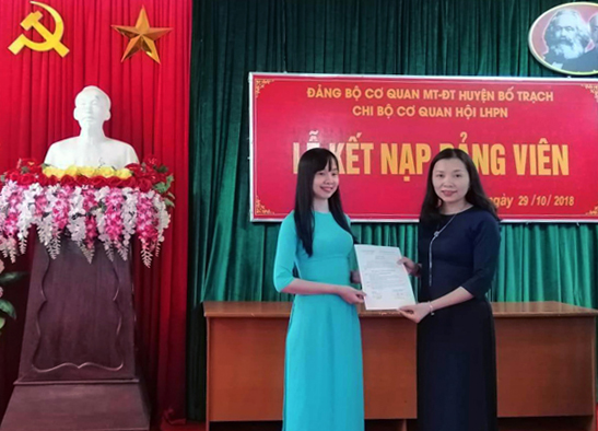 Đảng bộ huyện Bố Trạch kết nạp 332 đảng viên mới