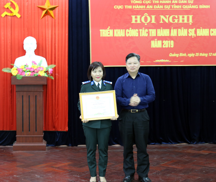 Nâng cao ý thức công vụ, đạo đức của cán bộ thi hành án dân sự