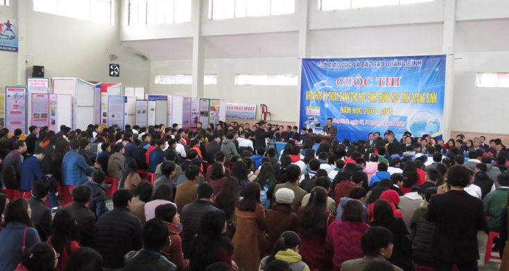 Khai mạc cuộc thi Khoa học kỹ thuật dành cho học sinh trung học cấp tỉnh