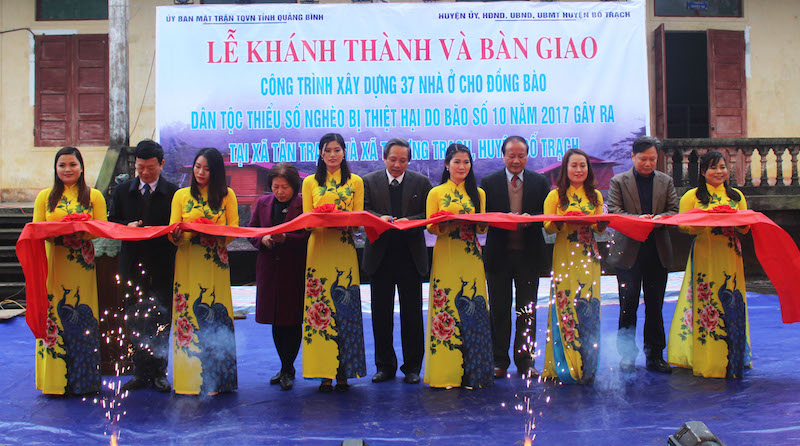Khánh thành và bàn giao 37 ngôi nhà cho đồng bào dân tộc thiểu số tại huyện Bố Trạch