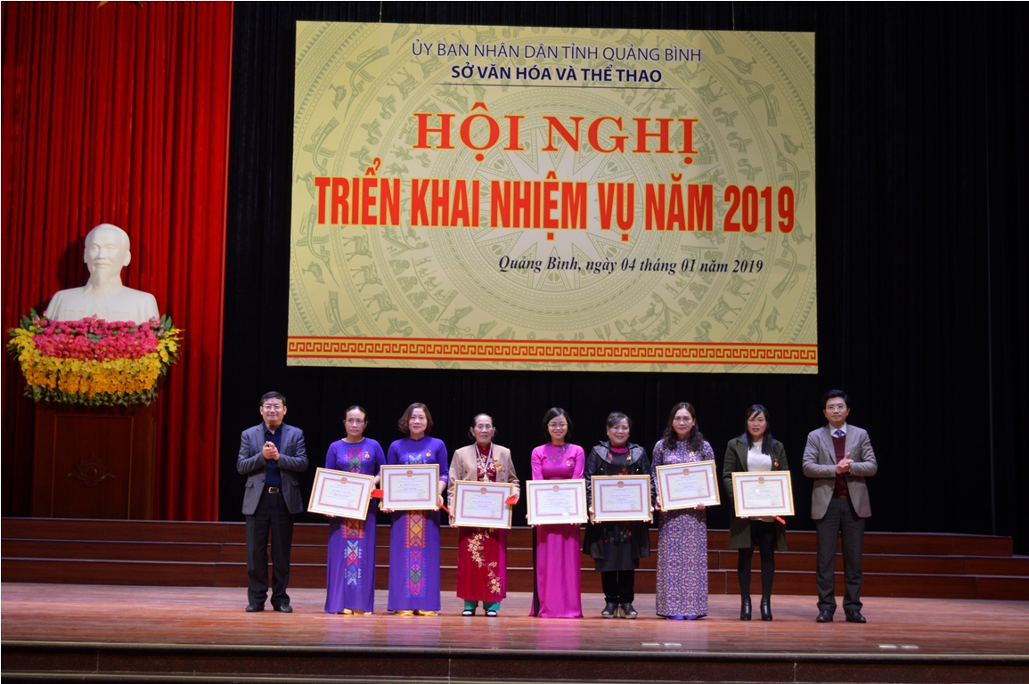 Triển khai tốt các hoạt động văn hóa và thể thao chào mừng các ngày lễ lớn
