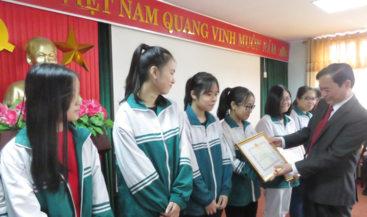 Ra quân đội tuyển dự kỳ thi học sinh giỏi Quốc gia năm học 2018-2019