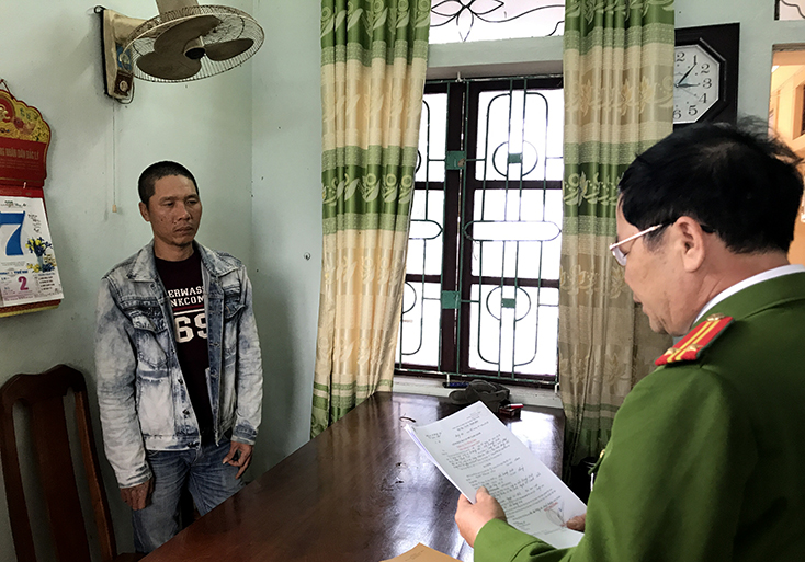Bắt tạm giam đối tượng tàng trữ trái phép chất ma túy