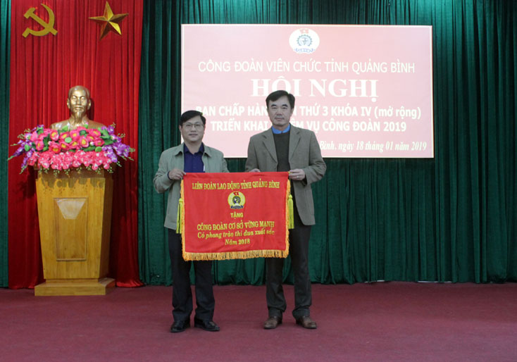 Công đoàn Viên chức: Chăm lo lợi ích đoàn viên, người lao động