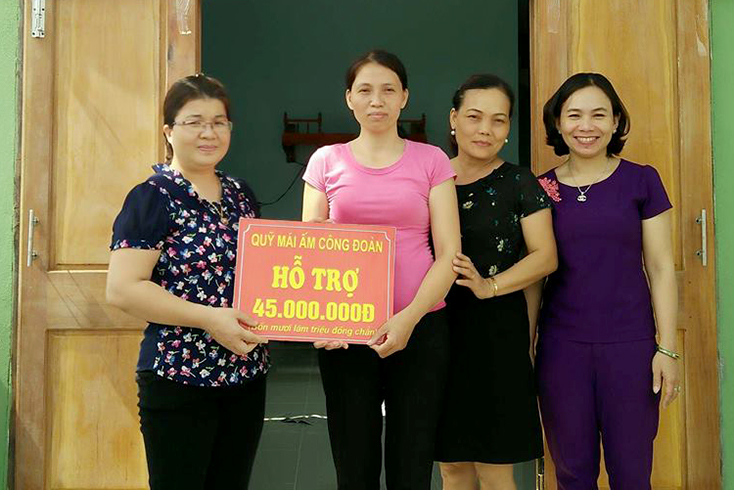 Tích cực đồng hành cùng người lao động