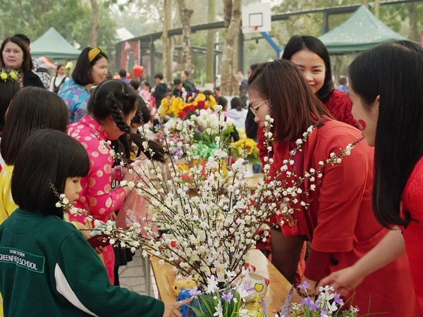 Bộ Giáo dục - Đào tạo quán triệt không dùng ngân sách cơ quan tặng quà lãnh đạo