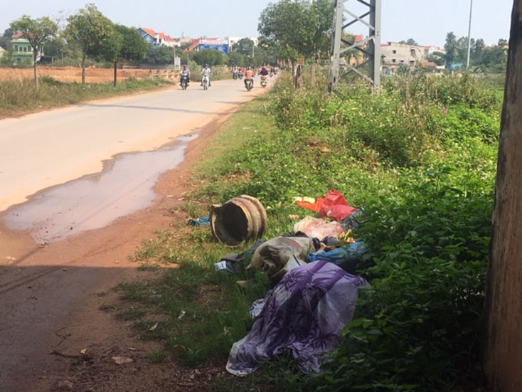 Cần thu gom những bãi rác tự phát trên địa bàn TP. Đồng Hới