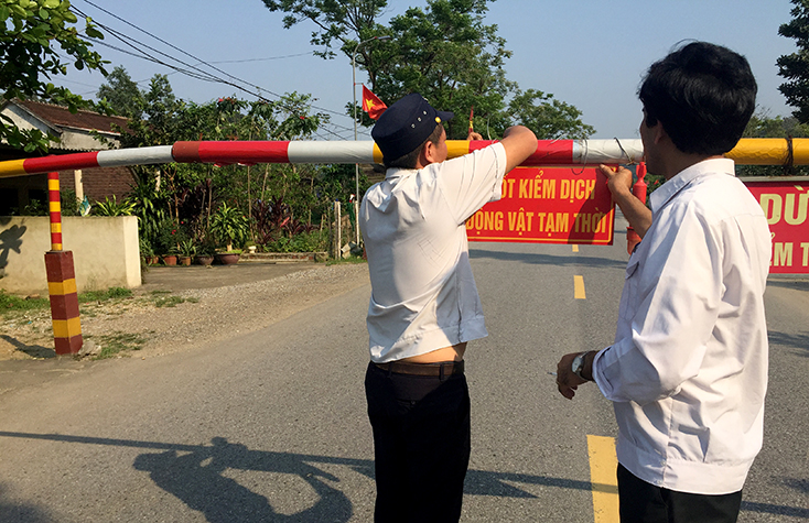 Thành lập 2 chốt kiểm dịch động vật trên Quốc lộ 1A và đường Hồ Chí Minh