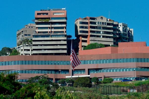 Mỹ thông báo thời điểm rút toàn bộ nhân viên ngoại giao khỏi Venezuela