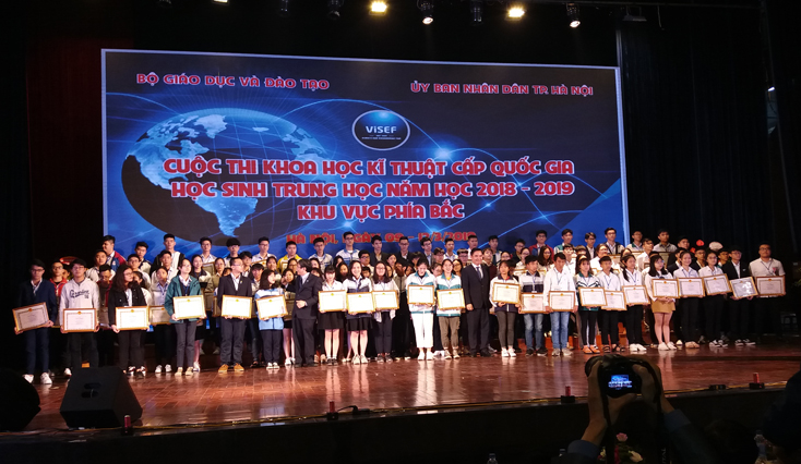 Quảng Bình: Giành giải nhất cuộc thi KHKT cấp quốc gia học sinh trung học năm 2019