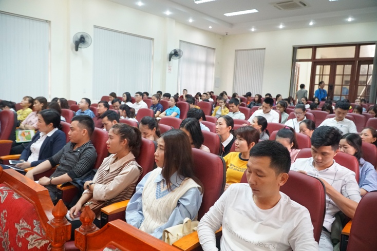 450 học viên tham gia khóa đào tạo nghiệp vụ du lịch và khách sạn