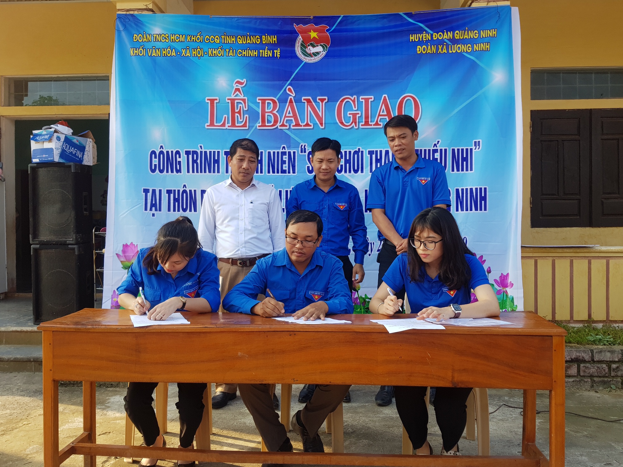 Bàn giao công trình thanh niên "Sân chơi thanh thiếu nhi" tại thôn Phú Cát