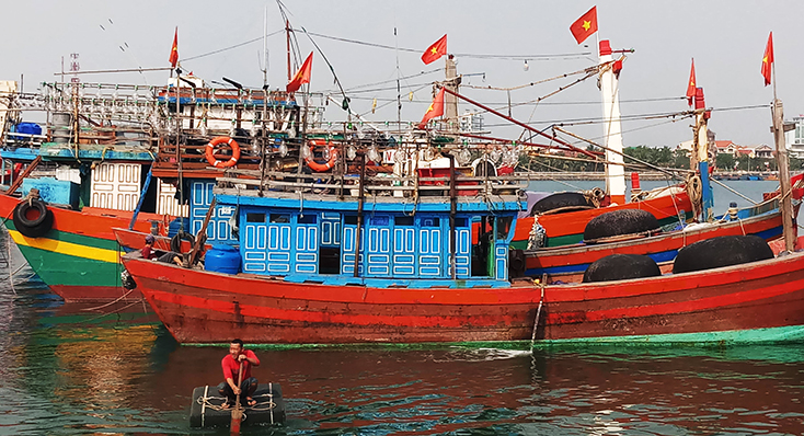 Điểm tựa cho ngư dân vươn khơi