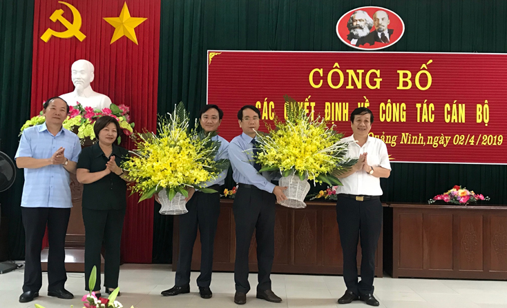 Ban Tổ chức Tỉnh ủy:  Công bố các quyết định về điều động, bổ nhiệm cán bộ