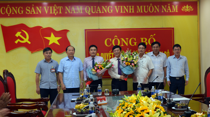 Ban Tổ chức Tỉnh ủy làm việc với Huyện ủy Bố Trạch