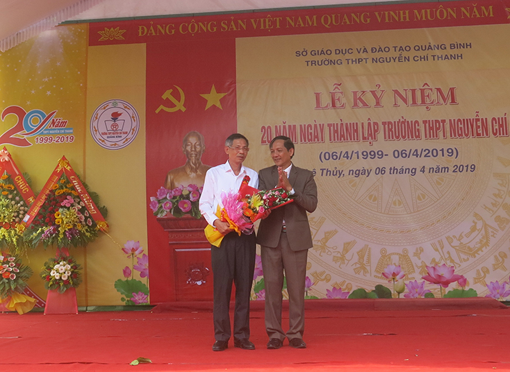 Kỷ niệm 20 năm ngày thành lập Trường THPT Nguyễn Chí Thanh