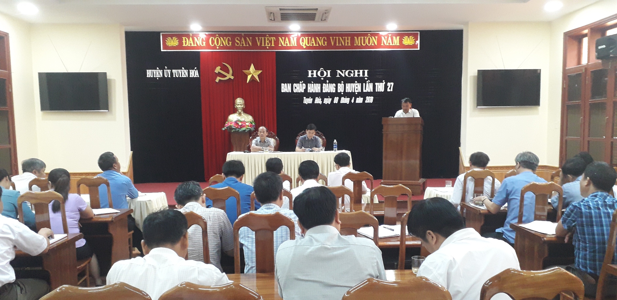 Tuyên Hóa: Nâng cao công tác quản lý, điều hành của chính quyền