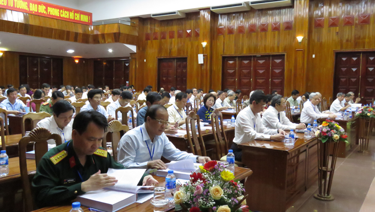 Hội thảo khoa học "Quảng Bình-30 năm đổi mới và phát triển"