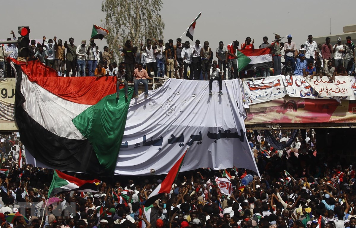 Chính biến ở Sudan: Các nước châu Âu đề nghị Hội đồng Bảo an họp