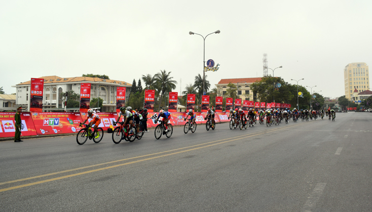 Kết thúc tốt đẹp chặng 2 giải đua xe đạp Cúp Truyền hình thành phố Hồ Chí Minh