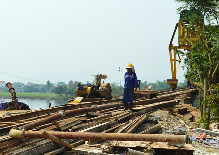Quảng Trường:  Tăng tốc về đích nông thôn mới