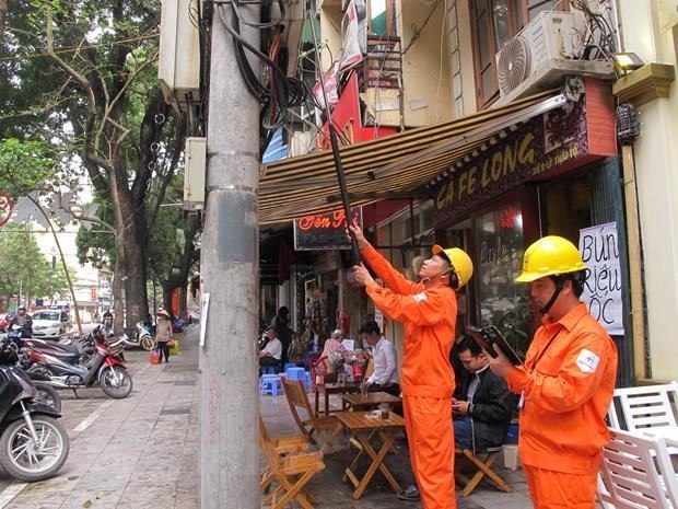 Thủ tướng Nguyễn Xuân Phúc yêu cầu kiểm tra việc điều chỉnh giá điện