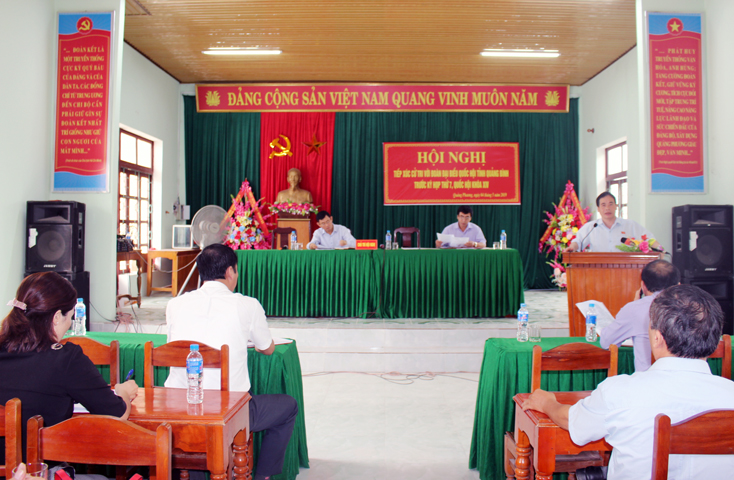 Đại biểu Quốc hội tiếp xúc cử tri trước kỳ họp thứ 7