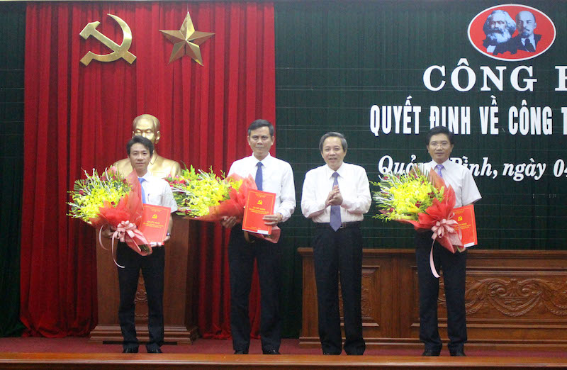 Thường trực Tỉnh ủy: Công bố quyết định về công tác cán bộ