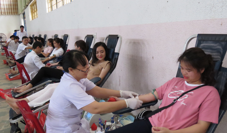 Phát động Tháng Nhân đạo năm 2019 và hiến máu tình nguyện