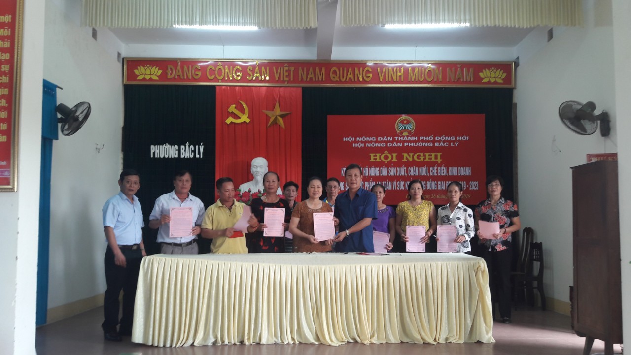 Hội Nông dân TP. Đồng Hới: Ký cam kết sản xuất, chăn nuôi, chế biến, kinh doanh nông sản, thực phẩm an toàn