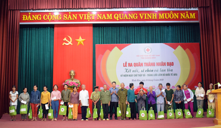 Ra quân "Tháng Nhân đạo" năm 2019: Huy động gần 300 triệu đồng